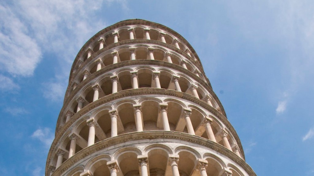 Can people go inside the leaning tower of pisa?
