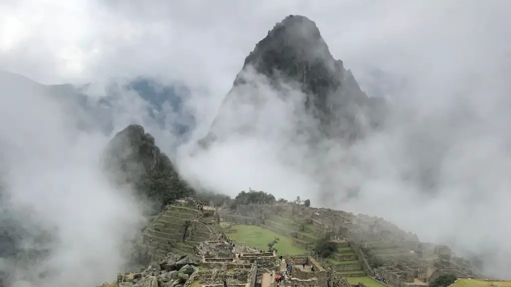 Can you still hike machu picchu?