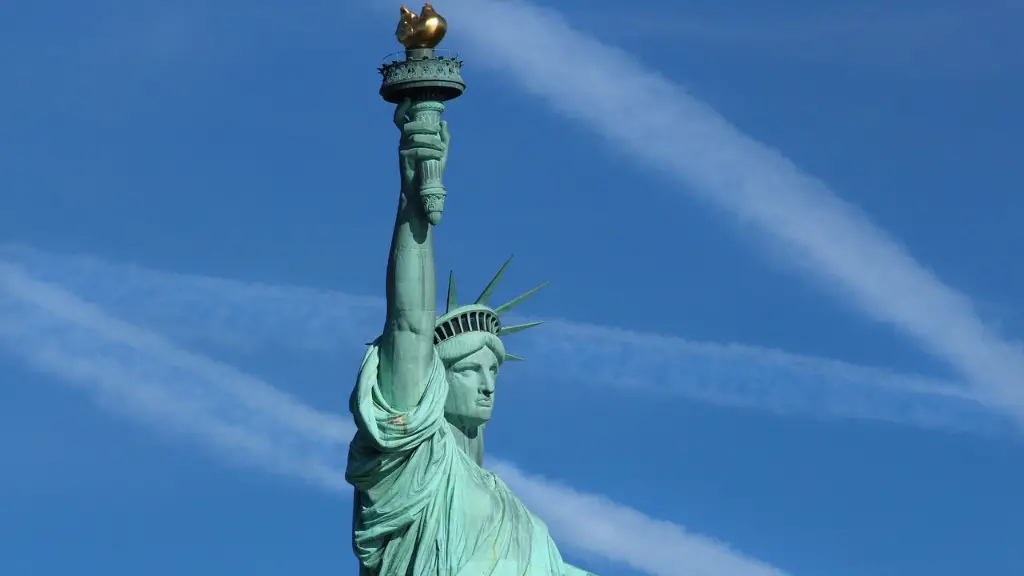 Can you see statue of liberty at night?