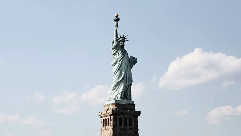 Who gave statue of liberty to america?