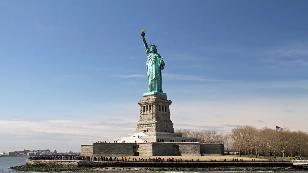 Where can i take the ferry to statue of liberty?