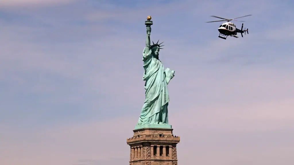 How to reach statue of liberty from new jersey?