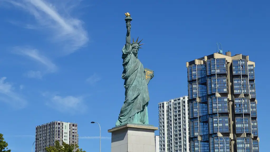 Can you still go inside the statue of liberty?