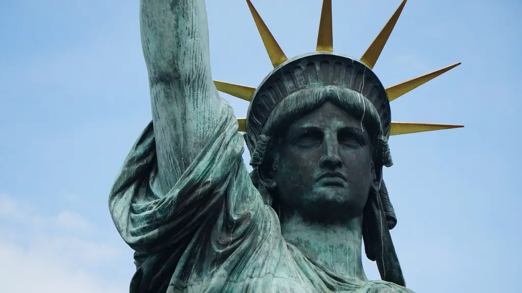 Can you visit the statue of liberty torch?