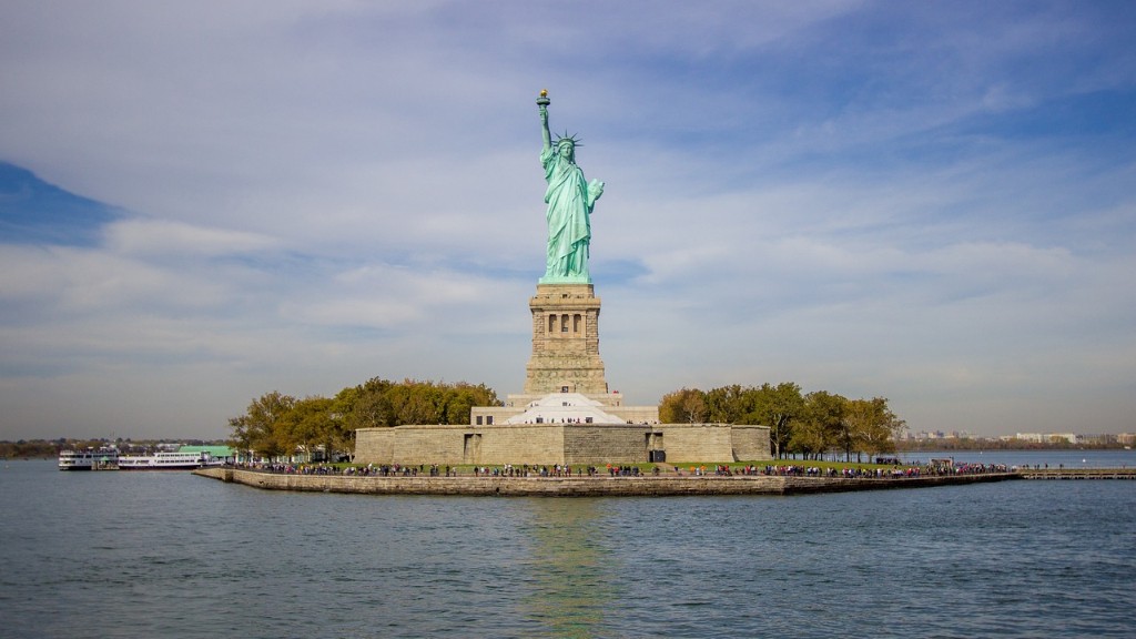 How many flights is the statue of liberty?