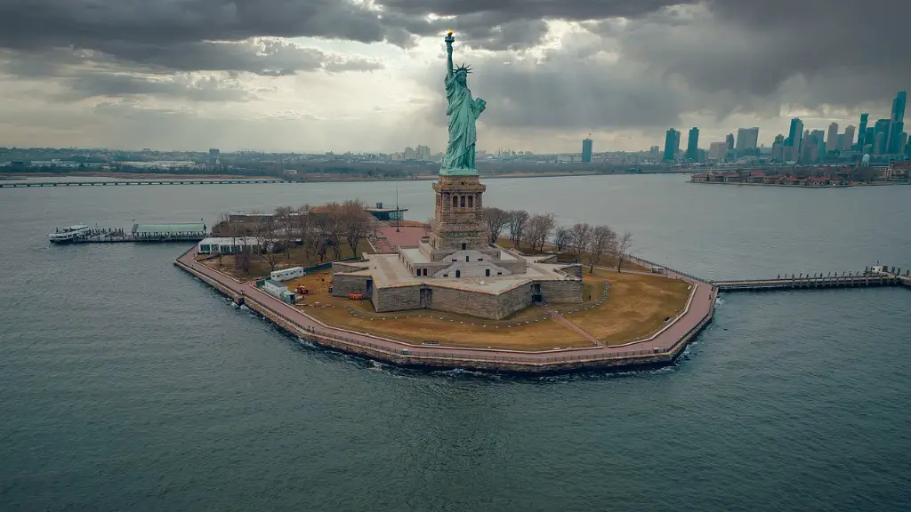 How long to build statue of liberty?