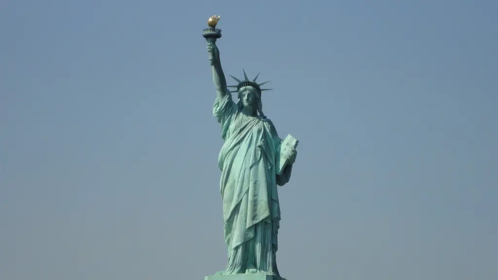 When did the statue of liberty turn green? Monuments & sights